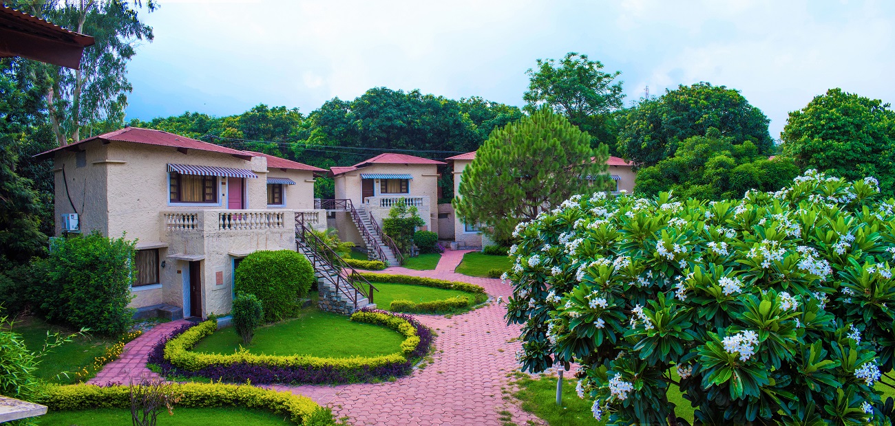 Pagoda Manu Maharani Resort, Corbett